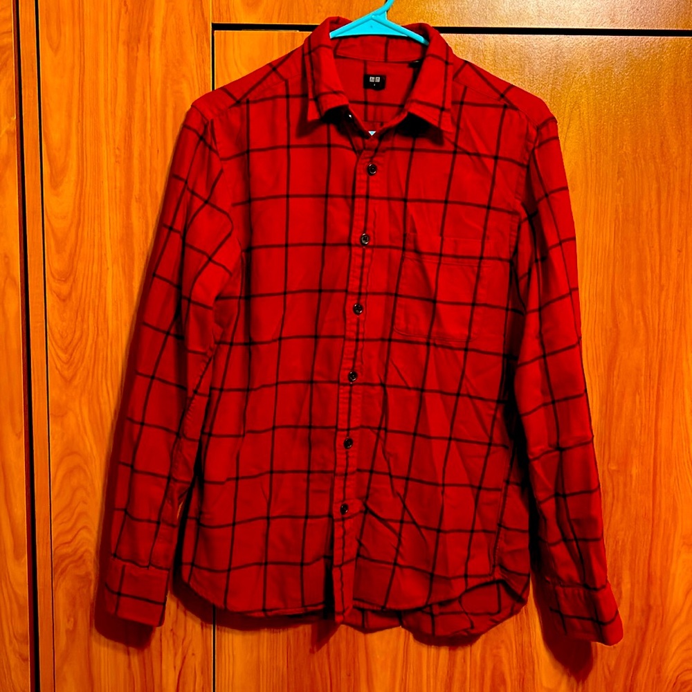 Men’s flannel from Uniqlo